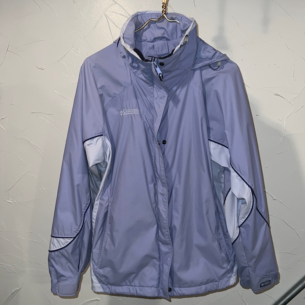 Columbia women’s nylon jacket - medium